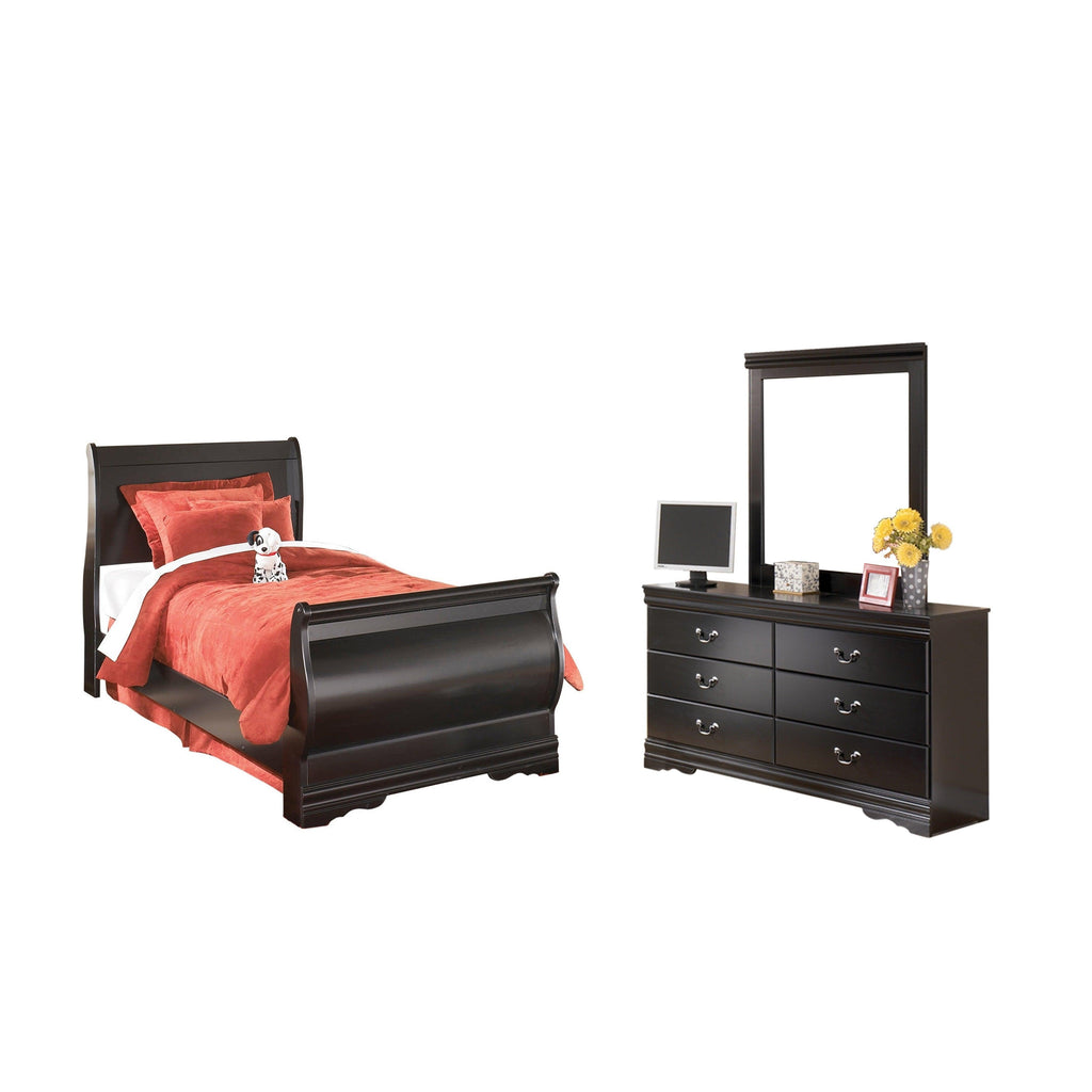 Huey Vineyard Twin Sleigh Bed with Mirroed Dresser and Nightstand Ash-B128B13