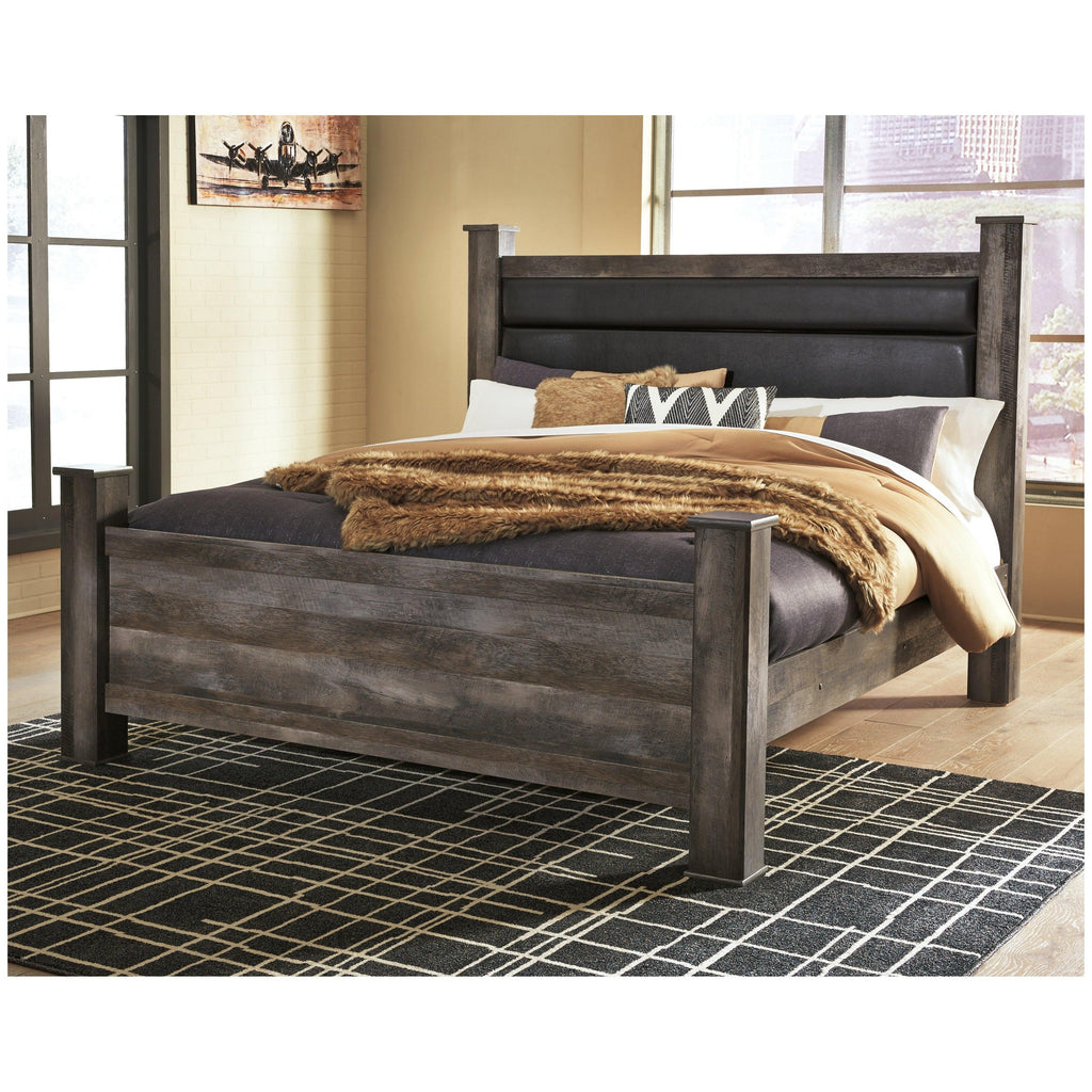 Wynnlow Panel Bed