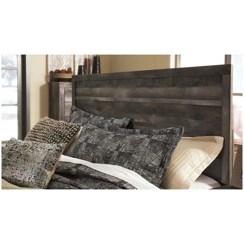 Wynnlow Panel Bed