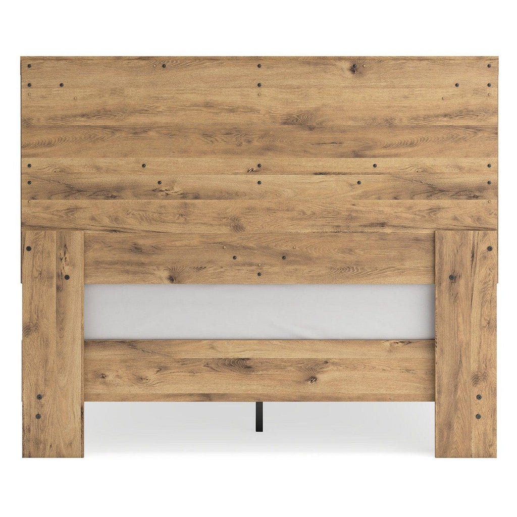 Larstin Crossbuck Panel Platform Bed
